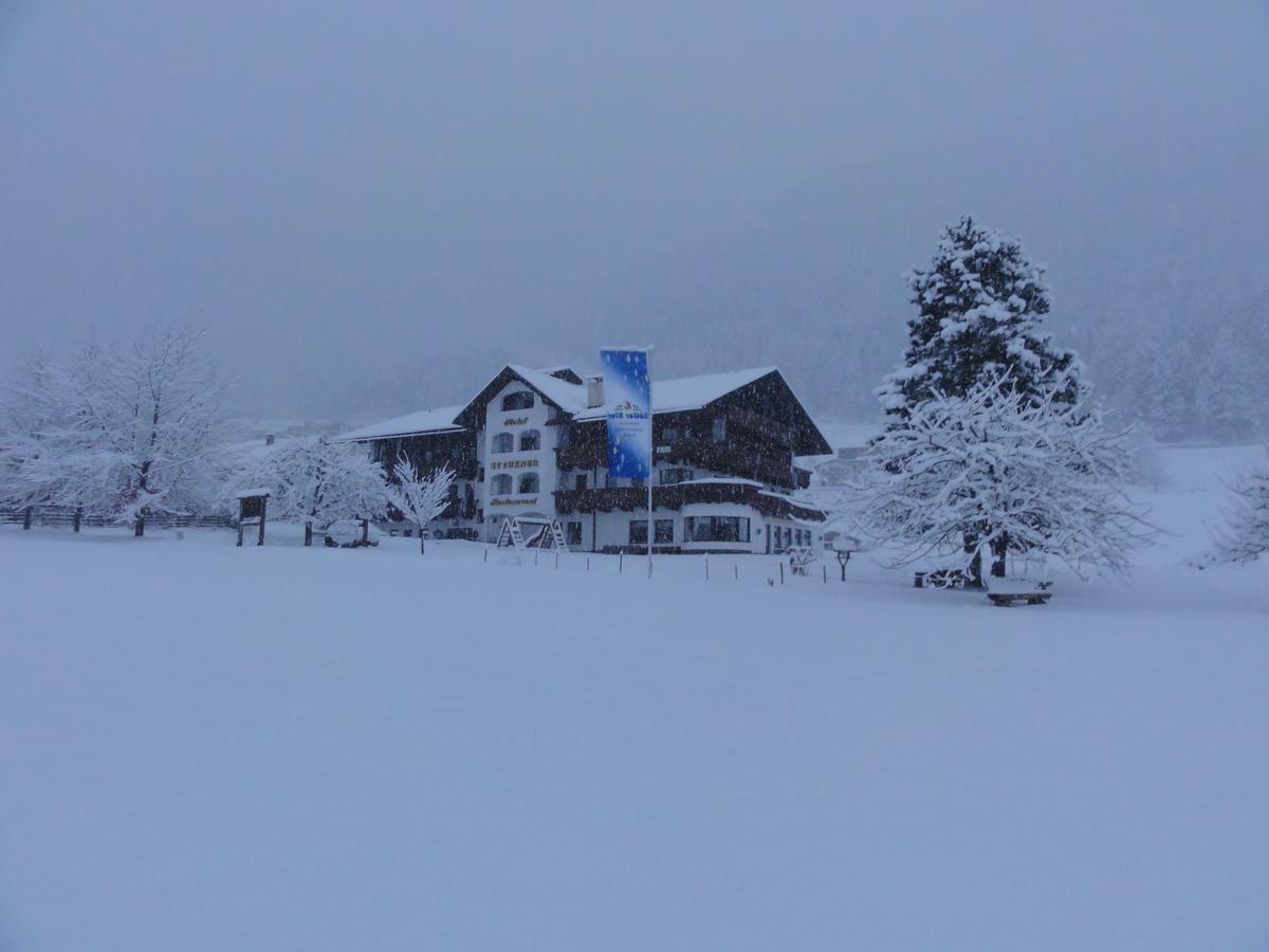 Hotel Steuxner Neustift im Stubaital Eksteriør bilde